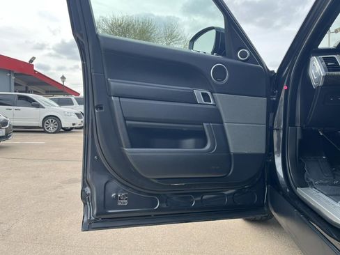 Used 2019 Land Rover Range Rover Sport HSE image 13
