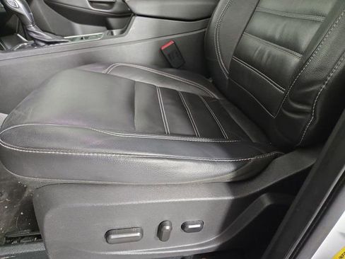 Used 2018 Ford Escape Titanium image 30