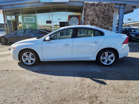 Used 2015 Volvo S60 T5 Premier image 8