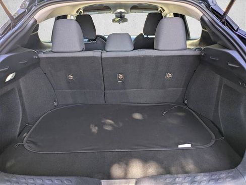Used 2021 Toyota C-HR LE FWD image 6