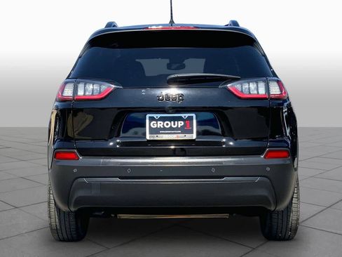 Used 2021 Jeep Cherokee Latitude Plus FWD image 5