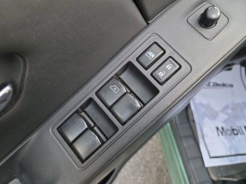 Used 2023 Nissan Frontier SV w/ Technology Package image 12