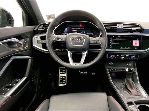 Certified 2025 Audi Q3 2.0T Premium Plus w/ Premium Plus Package image 5