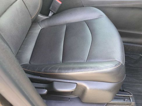 Used 2021 Chevrolet Equinox Premier FWD image 27