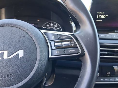 Used 2023 Kia Seltos S w/ Navigation Package image 18