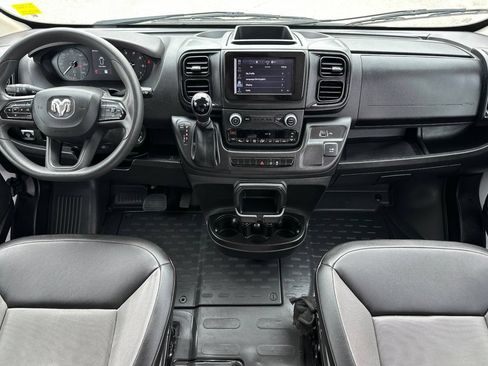 Used 2023 RAM ProMaster 2500 FWD image 14