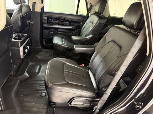 Used 2019 Ford Expedition Platinum RWD image 24