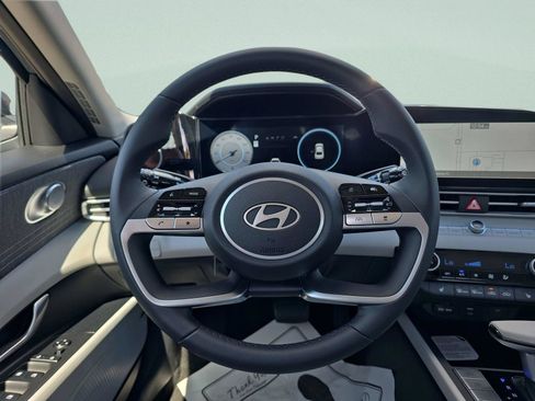 New 2026 Hyundai Elantra Limited FWD image 12