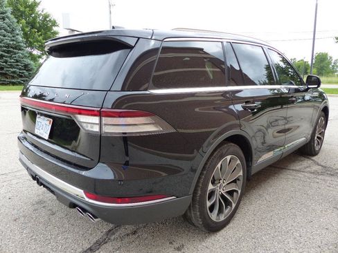 Used 2025 Lincoln Aviator AWD image 10