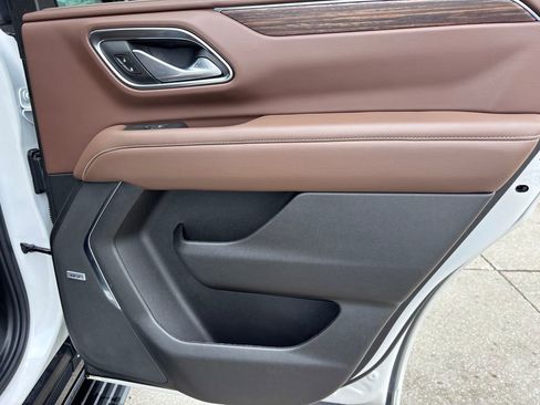 Used 2024 Chevrolet Tahoe High Country w/ Advanced Technology Package image 14