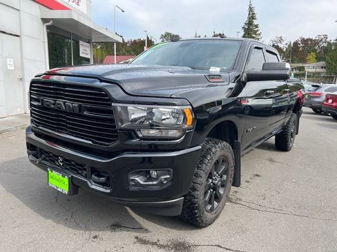 Used 2019 RAM 2500 Big Horn w/ Black Appearance Package AWD/4WD image 8