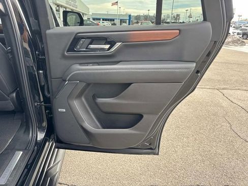 Certified 2025 GMC Yukon Denali image 19