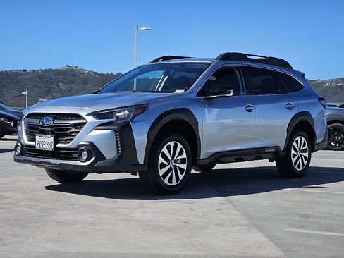 Certified 2025 Subaru Outback Premium image 7