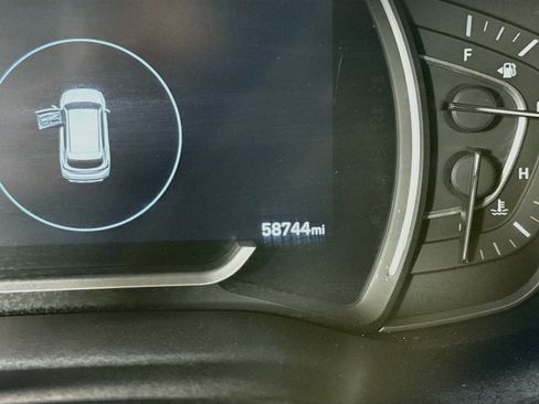 Used 2020 Hyundai Santa Fe SEL FWD image 16