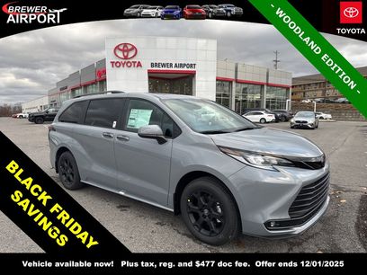 New 2026 Toyota Sienna XLE Woodland Edition