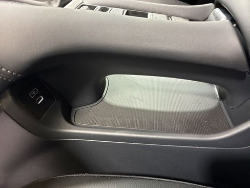 New 2026 Honda HR-V EX-L image 24