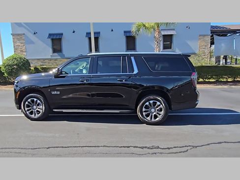 New 2026 Chevrolet Suburban LT w/ Comfort Package image 20