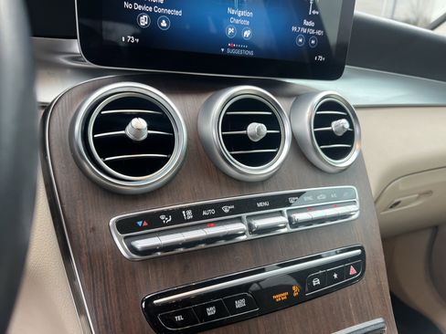 Used 2022 Mercedes-Benz GLC 300 image 24