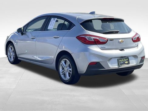 Used 2018 Chevrolet Cruze LT image 5