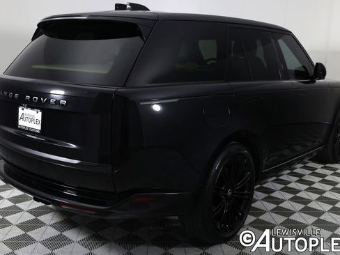 Used 2024 Land Rover Range Rover SE AWD/4WD image 5