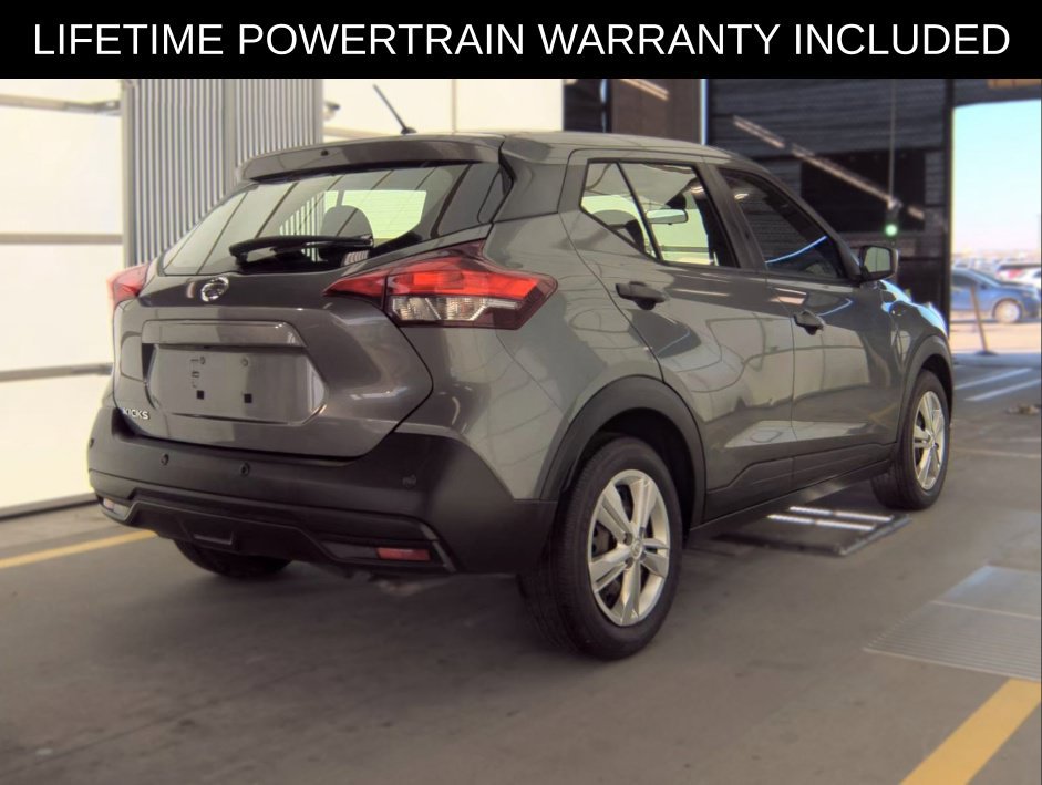 Used 2020 Nissan Kicks S FWD image 4