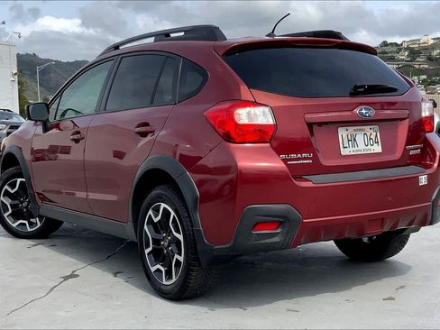 Used 2017 Subaru Crosstrek 2.0i Premium image 4
