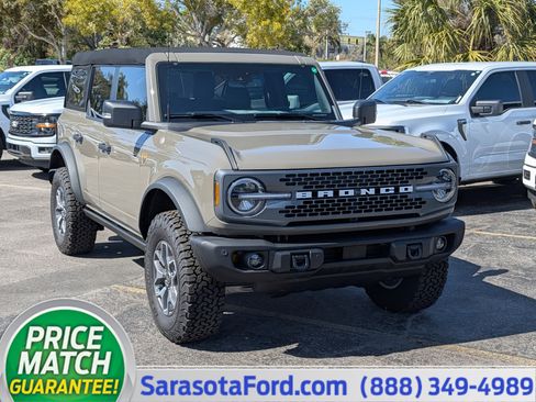 New 2025 Ford Bronco Badlands image 1