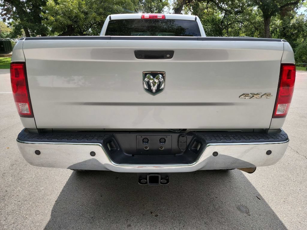 Used 2018 RAM 2500 Tradesman w/ Chrome Appearance Group AWD/4WD image 2