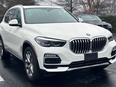 Used 2021 BMW X5 xDrive40i w/ Premium Package 2