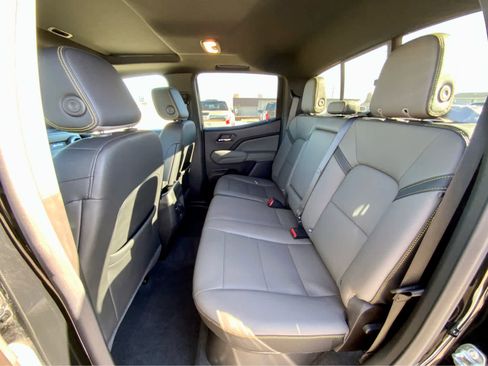 Certified 2025 Chevrolet Colorado ZR2 w/ Midnight Edition image 27