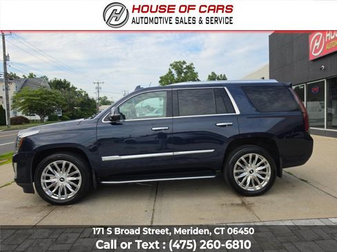 Used 2019 Cadillac Escalade Luxury AWD/4WD image 7