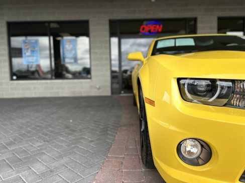 Used 2010 Chevrolet Camaro SS w/ RS Package RWD image 24