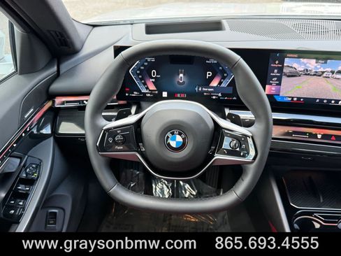 Used 2026 BMW 540i xDrive AWD/4WD image 22
