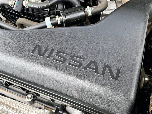 Used 2019 Nissan Rogue S FWD image 34