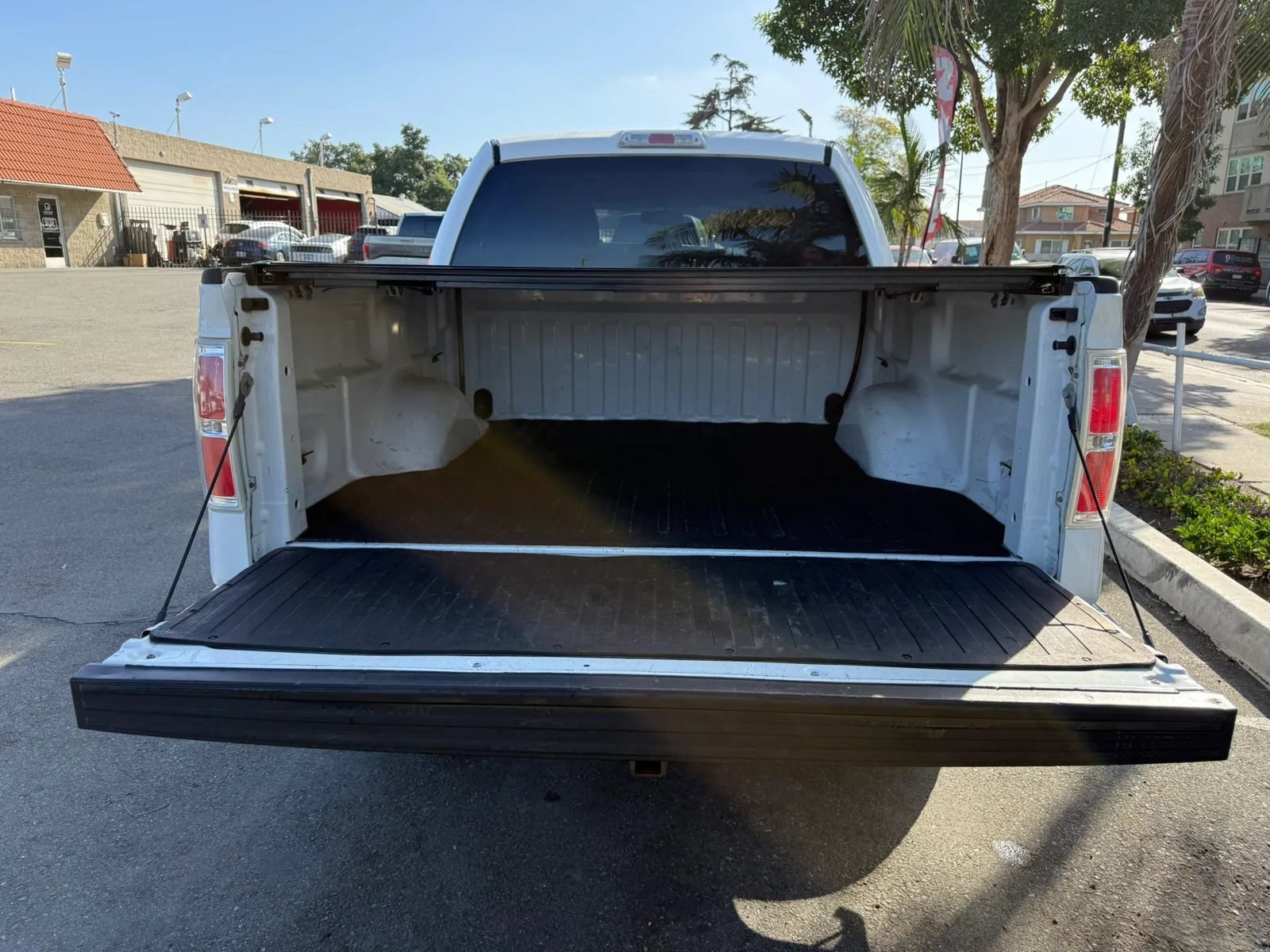 Used 2010 Ford F150 XLT RWD image 10