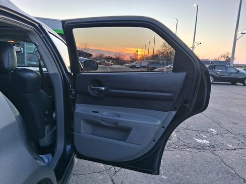 Used 2005 Dodge Magnum R/T w/ Convenience Group II RWD image 15