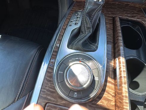 Used 2017 Nissan Armada Platinum w/ Captain Seat Package image 27