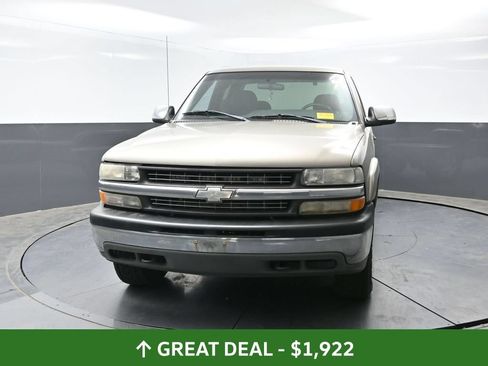 Used 2001 Chevrolet Silverado 1500 LS w/ Firm Ride Suspension Pkg AWD/4WD image 5