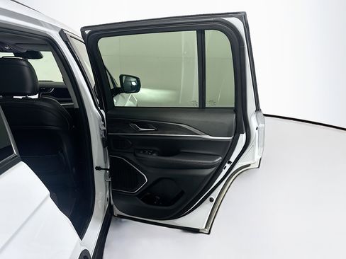 Used 2022 Jeep Grand Cherokee Limited 4xe AWD/4WD image 33