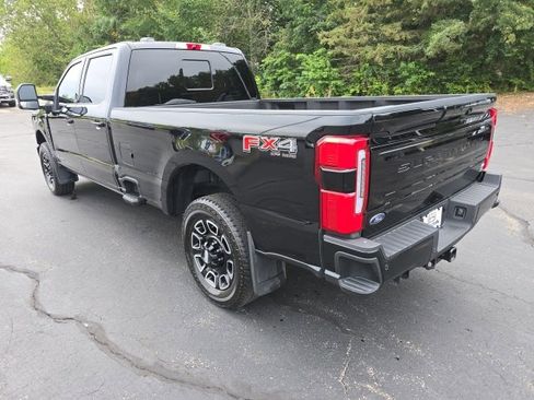 Certified 2025 Ford F250 Platinum image 15