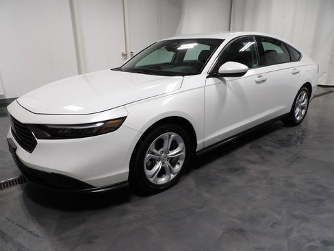 Used 2024 Honda Accord LX image 5
