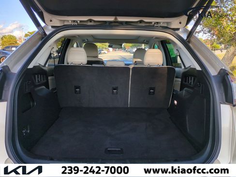 Used 2018 Ford Edge Titanium w/ Equipment Group 301A image 12