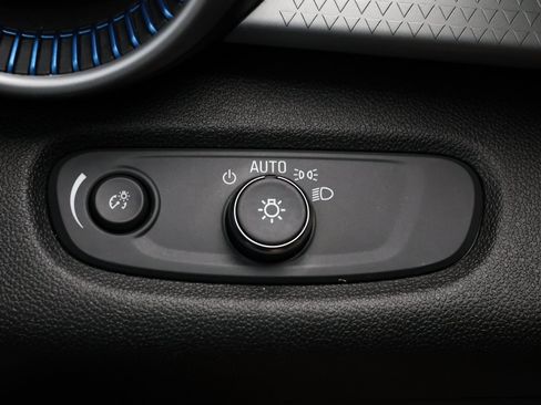 Used 2024 Chevrolet Trax LS w/ LS Convenience Package image 26