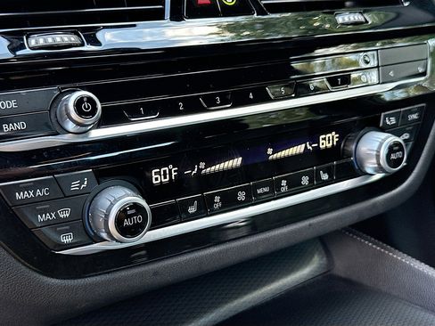 Certified 2023 BMW 530e w/ M Sport Package image 16