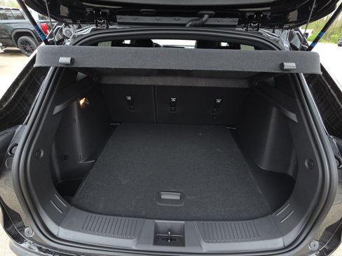 New 2026 Chevrolet Trax RS w/ Driver Confidence Package image 32