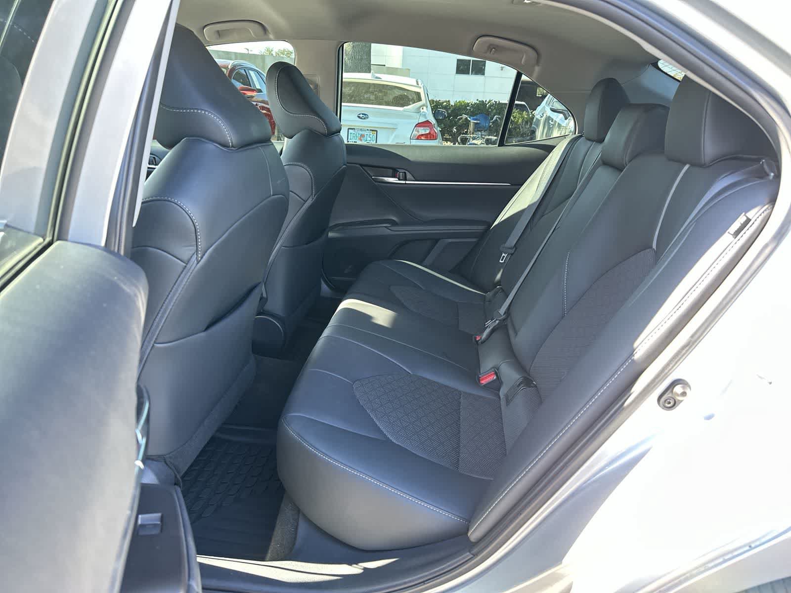 Used 2024 Toyota Camry XSE FWD image 4