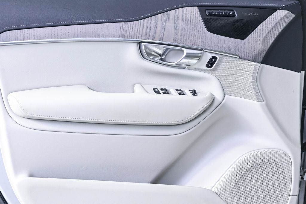 Certified 2022 Volvo XC90 T6 Inscription AWD/4WD image 8