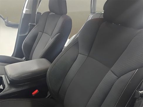 Used 2021 Subaru Outback Premium image 13