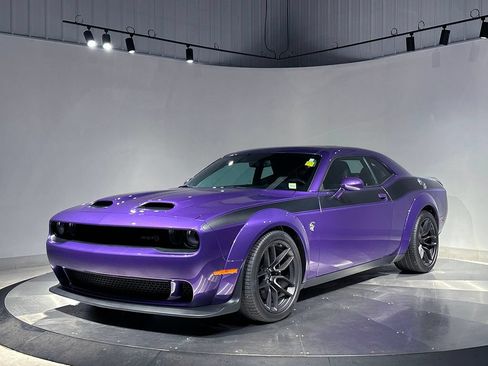 Used 2023 Dodge Challenger SRT Hellcat RWD image 2