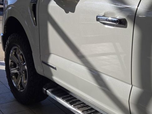 Used 2021 Ford F150 Lariat image 18